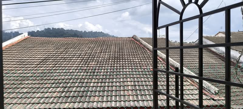 1-storey Terraced House for Rent in Taman Bukit Permai (Ampang) - Jenny Tan - Roof - PropertyGuru.com.my