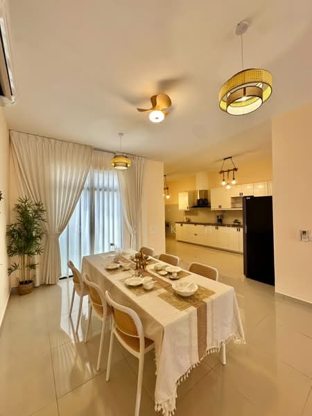Cluster House for Rent in Iskandar Puteri (Nusajaya) (Johor) - Loh Kok Hui - Dining Room - PropertyGuru.com.my