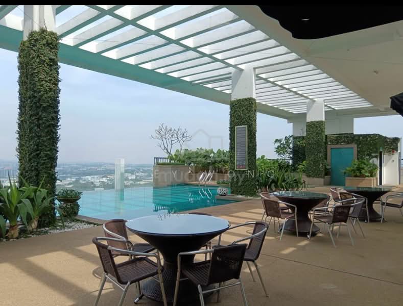 Servis Apartment untuk Disewa di Subang Soho (One Soho) - Joey Wong - Pool - PropertyGuru.com.my