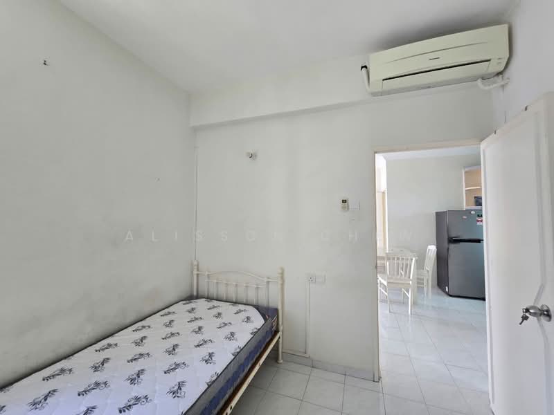 Condominium for Sale at N-Park Condominium - Alisson Chew - Bedroom - PropertyGuru.com.my