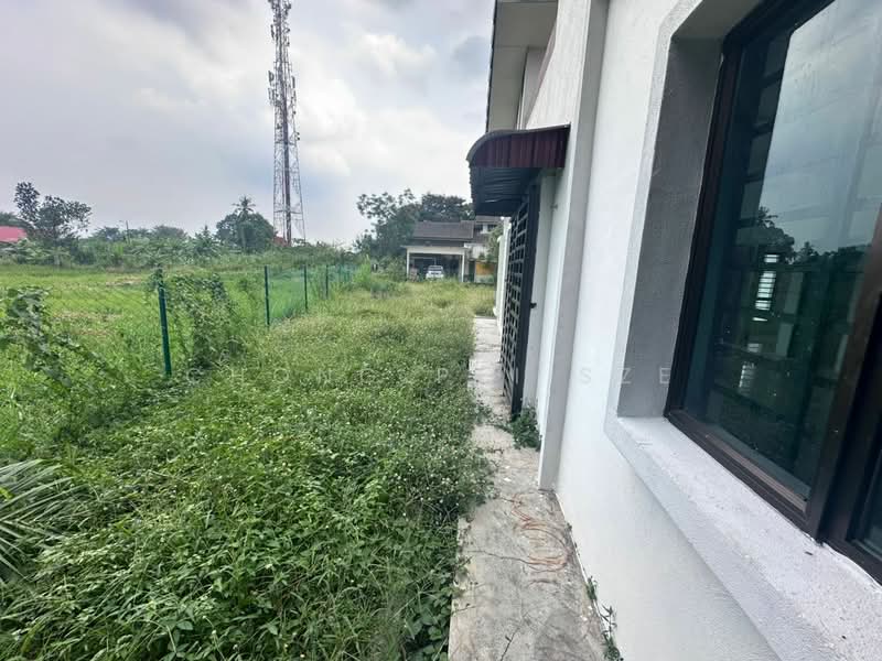 Rumah Berkembar untuk Dijual di Taman Langat Jaya (Banting) - Chong Pei Sze - Exterior - PropertyGuru.com.my