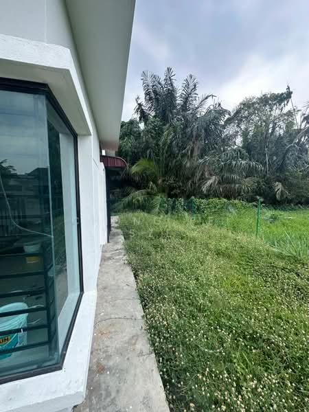 Rumah Berkembar untuk Dijual di Taman Langat Jaya (Banting) - Chong Pei Sze - Exterior - PropertyGuru.com.my