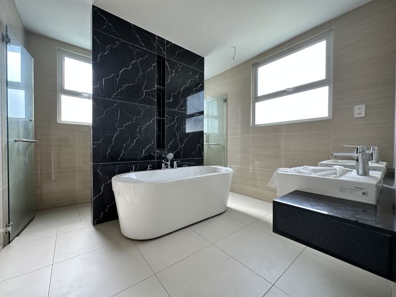 Bungalow for Sale in Setia Eco Park (Setia Alam) - Jess Tee - Bathroom - PropertyGuru.com.my