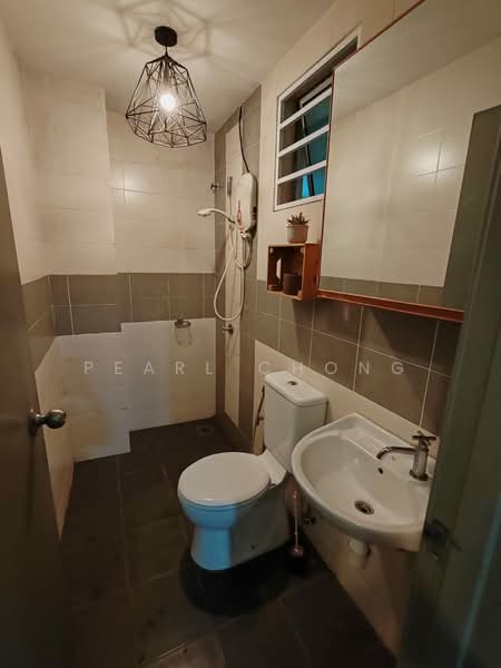Service Residence for Sale at Garden @ One South - Pearl Chong - Bathroom - PropertyGuru.com.my