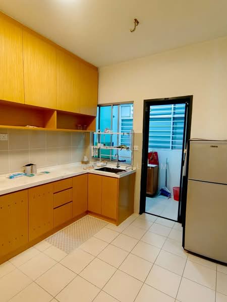 Apartment for Rent at Puncak Indah - Jason Lim - Kitchen - PropertyGuru.com.my