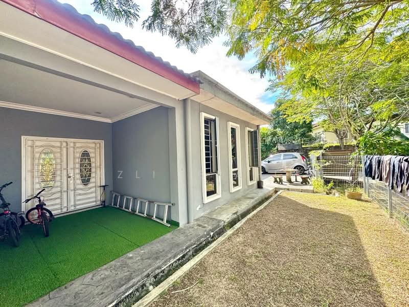 Bungalow for Sale in Kota Perdana (Seri Kembangan) - Azli Ibrahim - Exterior - PropertyGuru.com.my