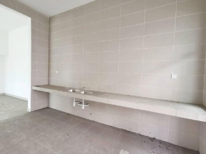 Rumah Berkembar untuk Dijual di Bandar Indahpura (Kulai) - Wee Howe - Kitchen - PropertyGuru.com.my