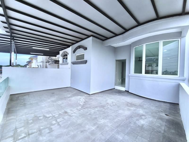 2.5-storey Terraced House for Sale in Taman Pulai Utama (Skudai) - Karl Lim - Exterior - PropertyGuru.com.my