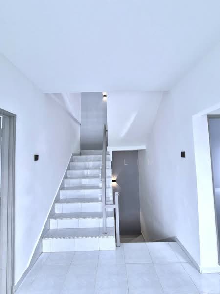 2.5-storey Terraced House for Sale in Taman Pulai Utama (Skudai) - Karl Lim - Interior - PropertyGuru.com.my