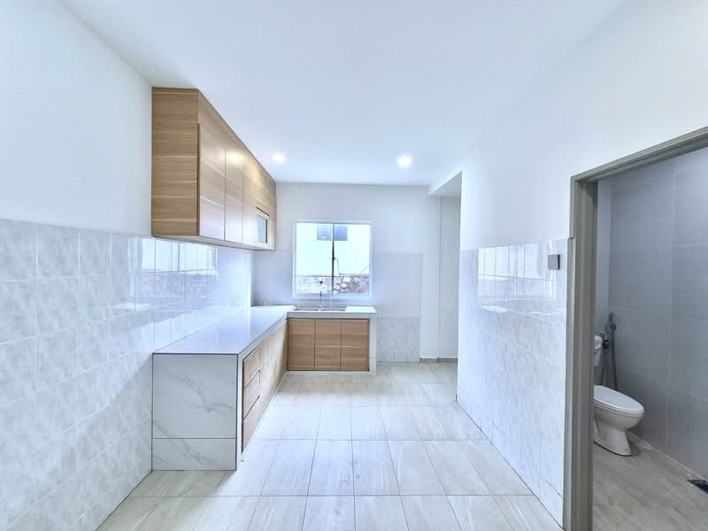 2.5-storey Terraced House for Sale in Taman Pulai Utama (Skudai) - Karl Lim - Kitchen - PropertyGuru.com.my