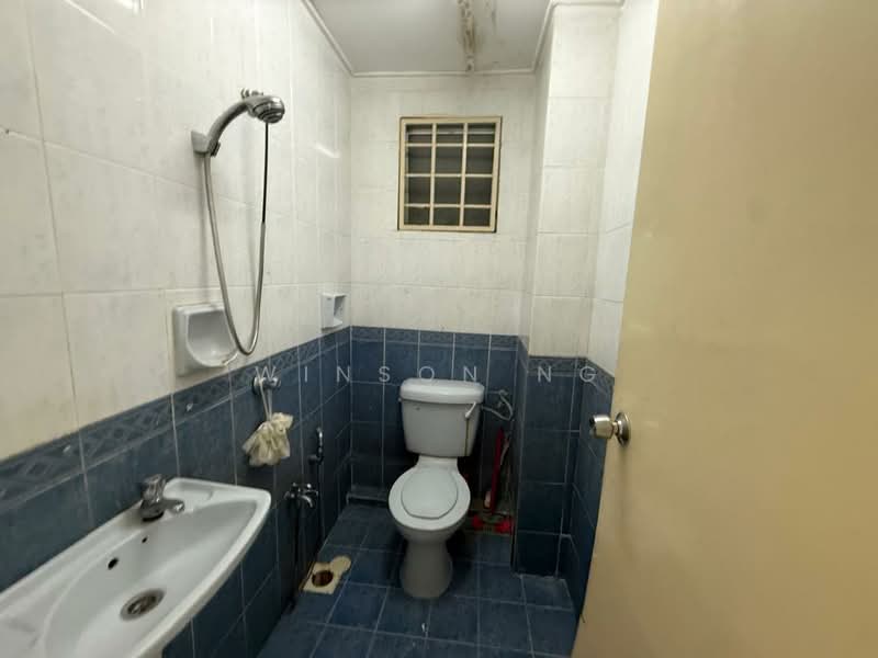 Apartment for Rent at Anggerik Villa 2 - Winson Ng - Bathroom - PropertyGuru.com.my