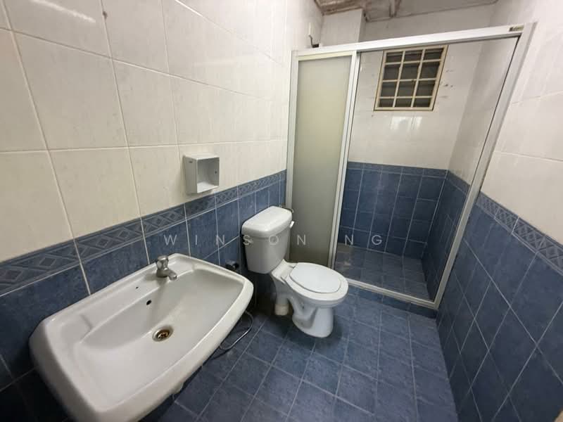 Apartment for Rent at Anggerik Villa 2 - Winson Ng - Bathroom - PropertyGuru.com.my