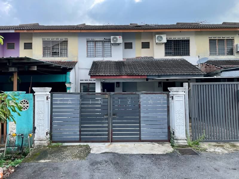 Rumah Teres 2 Tingkat untuk Dijual di Bandar Seri Alam (Masai) - Fatin Izzaty - PropertyGuru.com.my
