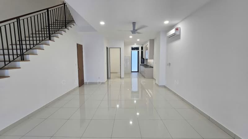 3-storey Terraced House for Rent in BANDAR PUCHONG JAYA (Puchong) - Cayden Chin - Living Room - PropertyGuru.com.my
