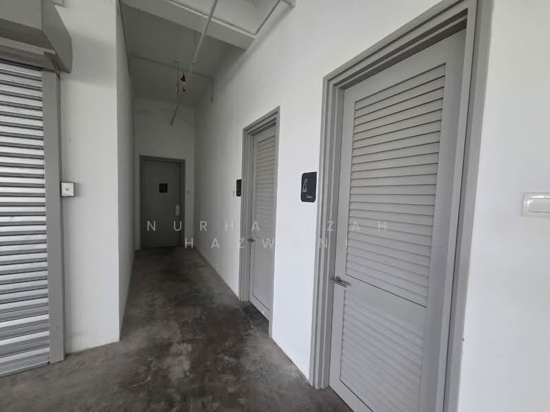 Shop / Office for Rent in U1, Glenmarie Industrial Area (Shah Alam) - NURHAMIZAH HAZWANI - Corridor - PropertyGuru.com.my