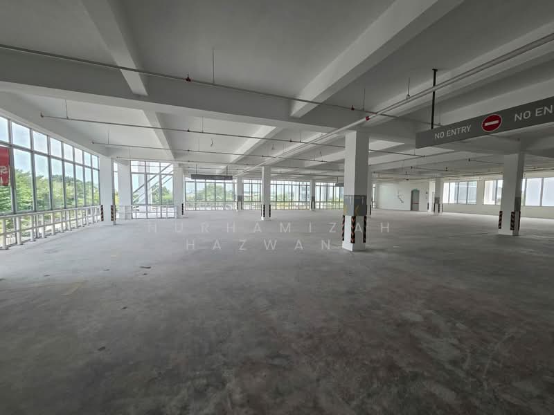 Shop / Office for Rent in U1, Glenmarie Industrial Area (Shah Alam) - NURHAMIZAH HAZWANI - Car Park - PropertyGuru.com.my