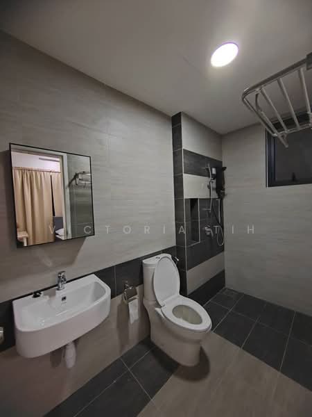 Kondominium untuk Disewa di Aster Residence - Victoria Tih - Bathroom - PropertyGuru.com.my