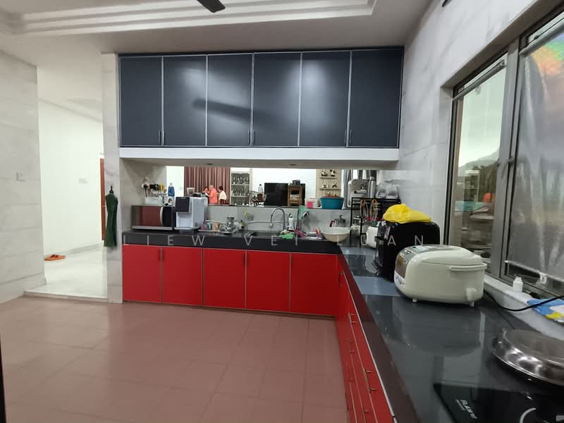 Rumah Banglo untuk Dijual di Kampung Cheras Baru (Ampang) - Liew Vei Luan - Kitchen - PropertyGuru.com.my