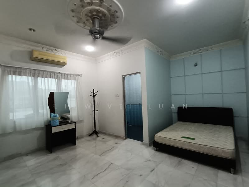 Rumah Banglo untuk Dijual di Kampung Cheras Baru (Ampang) - Liew Vei Luan - Bedroom - PropertyGuru.com.my