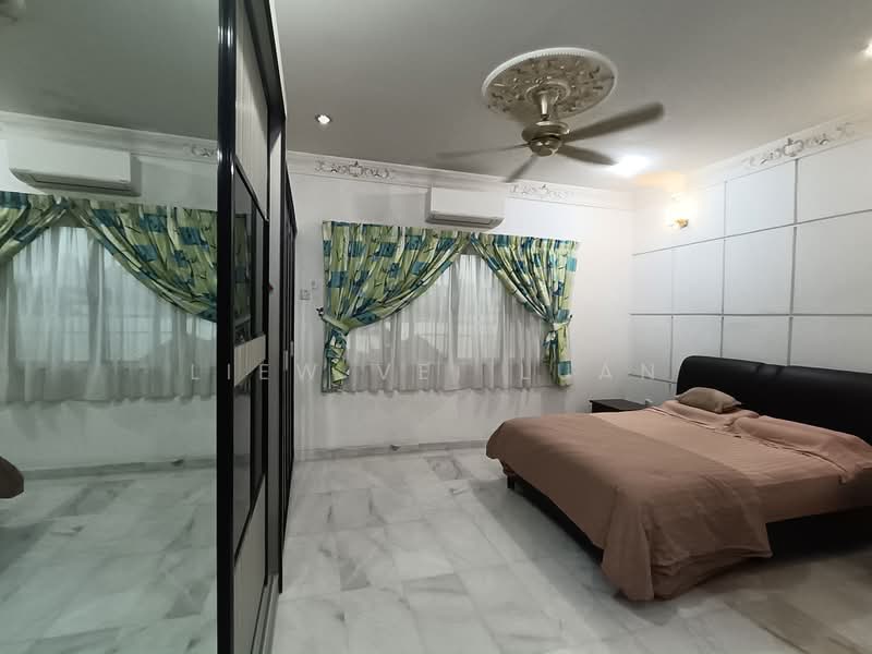 Rumah Banglo untuk Dijual di Kampung Cheras Baru (Ampang) - Liew Vei Luan - Bedroom - PropertyGuru.com.my