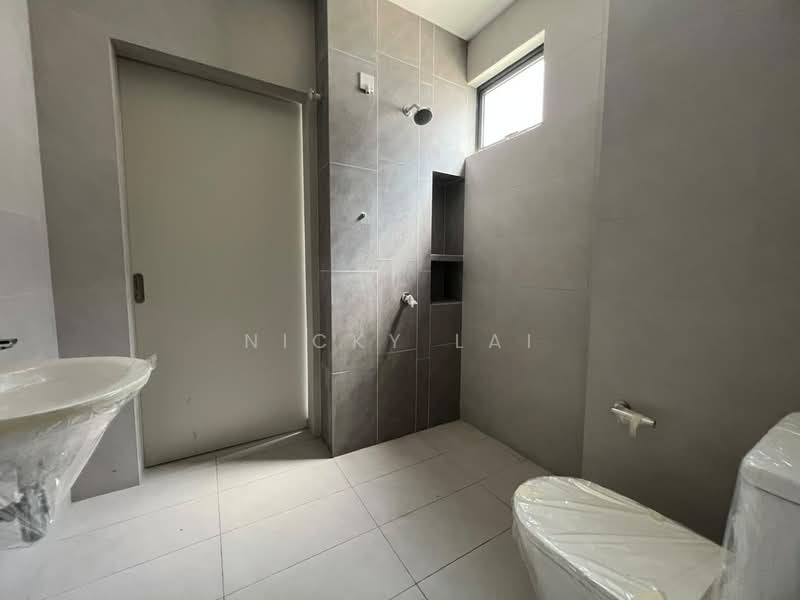 2-storey Terraced House for Sale in Bandar Gamuda Gardens (Rawang) - Nicky Lai - Bathroom - PropertyGuru.com.my