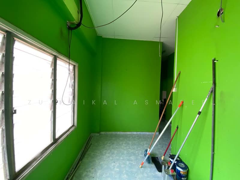 Shop / Office for Rent in Bandar Puncak Alam (Puncak Alam) - Zulhaikal Asmadee - Interior - PropertyGuru.com.my