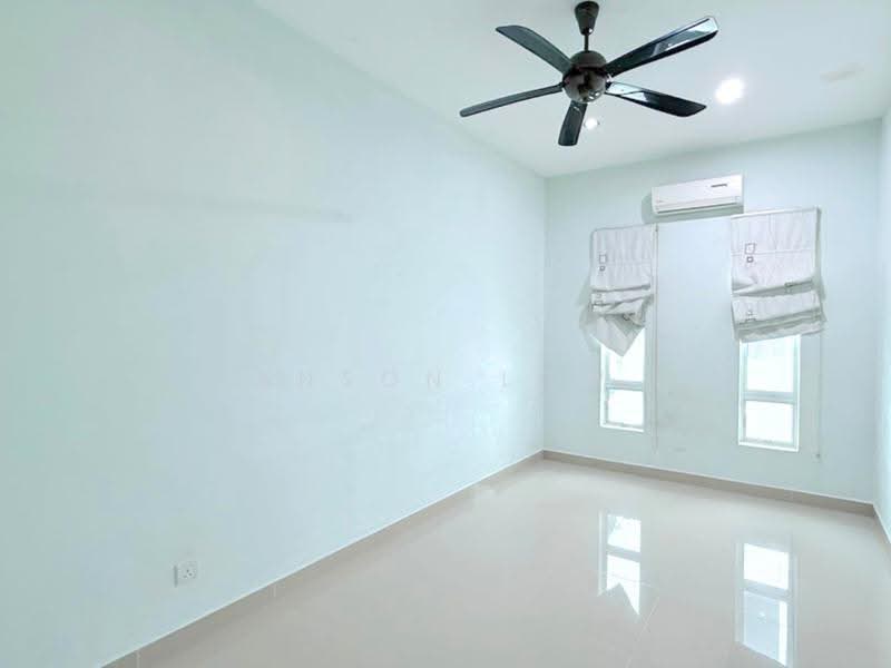 3-storey Terraced House for Sale in Taman Jelutong (Jelutong) - Anson Low - PropertyGuru.com.my