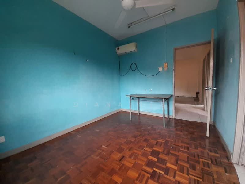 Apartment for Rent at Pangsapuri Sri Kemuning - Diana See - Interior - PropertyGuru.com.my