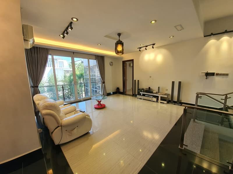 Rumah Banglo untuk Dijual di Subang Heights West (Subang Jaya) - Elise Loo - Living Room - PropertyGuru.com.my