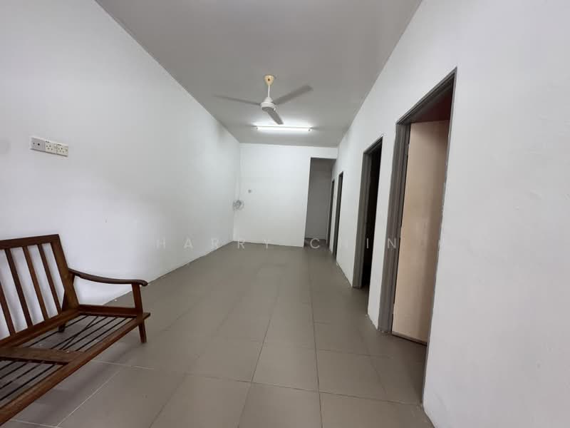 Rumah Teres 1 Tingkat untuk Disewa di Karak (Pahang) - Harry Chin - Corridor - PropertyGuru.com.my