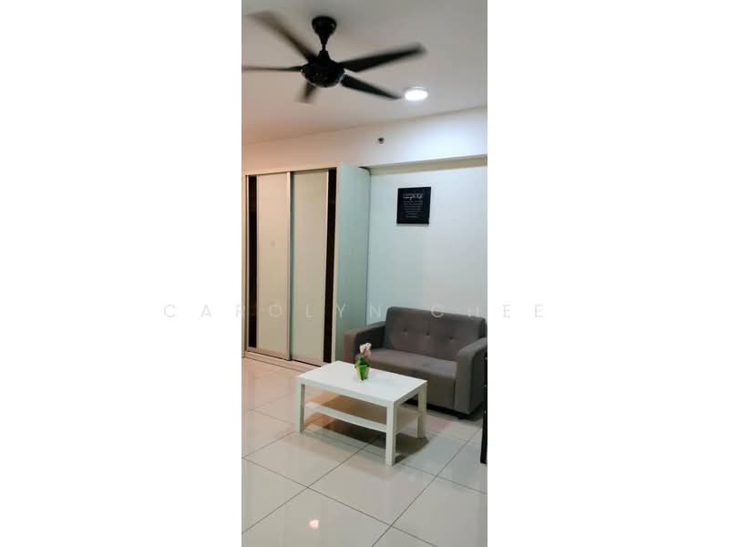 Servis Apartment untuk Disewa di HYVE - Carolyn Chee - Living Room - PropertyGuru.com.my