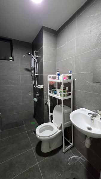 Servis Apartment untuk Disewa di Majestic Maxim - Cayden Chin - Bathroom - PropertyGuru.com.my