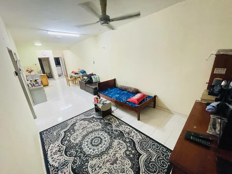 Apartment for Sale at Lumayan Apartment (Bdr Tasik Permaisuri) - Azli Ibrahim - Living Room - PropertyGuru.com.my