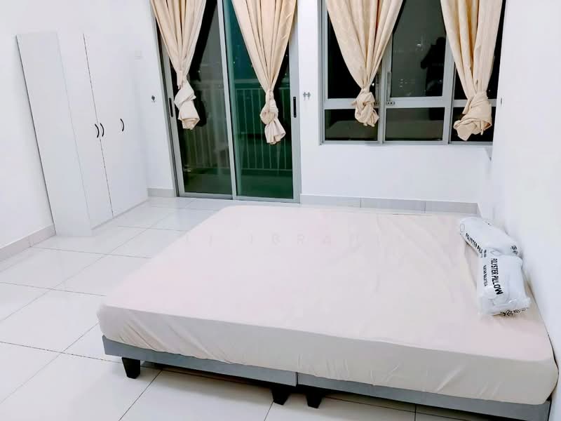 Kondominium untuk Dijual di Hon Residensi @ City Garden Commercial Centre - Azli Ibrahim - Bedroom - PropertyGuru.com.my