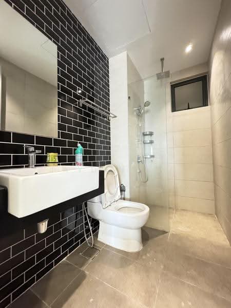 Apartment for Sale at Union Suites - Jayden Lee - Bathroom - PropertyGuru.com.my