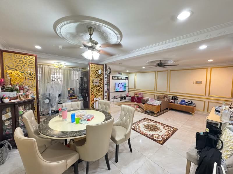 Rumah Teres 2 Tingkat untuk Dijual di Seksyen 10 (Shah Alam) - Azli Ibrahim - Living Room - PropertyGuru.com.my