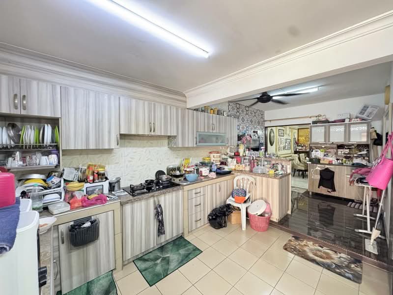 Rumah Teres 2 Tingkat untuk Dijual di Seksyen 10 (Shah Alam) - Azli Ibrahim - Kitchen - PropertyGuru.com.my
