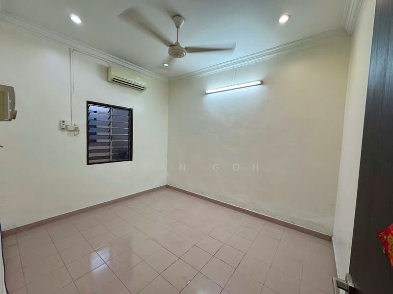 1-storey Terraced House for Sale in Taman Jelutong (Jelutong) - Qyan Goh - Interior - PropertyGuru.com.my