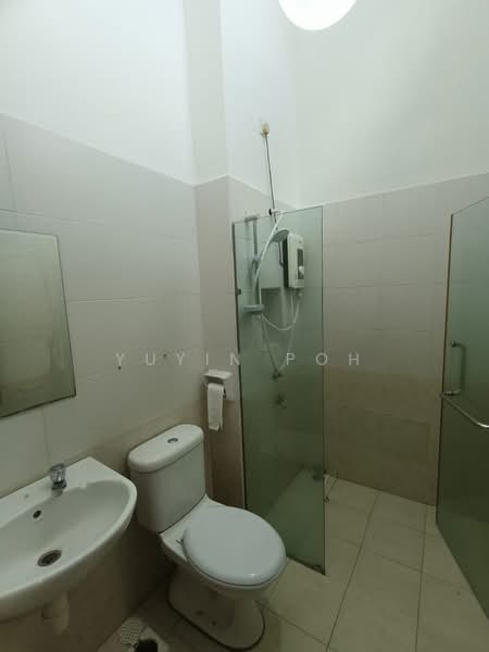 Rumah Kluster untuk Dijual di Taman Austin Heights (Tebrau) - YUYIN POH - Bathroom - PropertyGuru.com.my