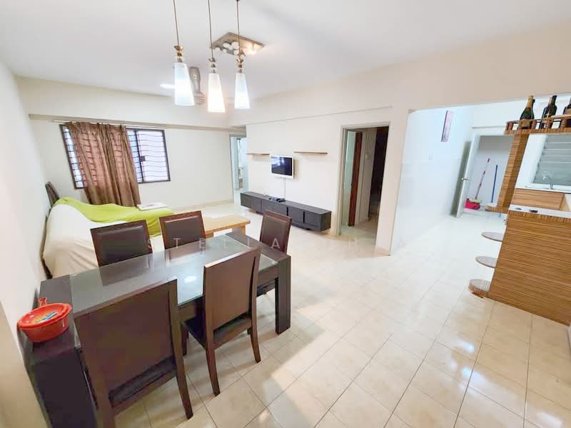 Apartment for Rent at Bayu Puteri 3 - Stella Chia - Living Room - PropertyGuru.com.my