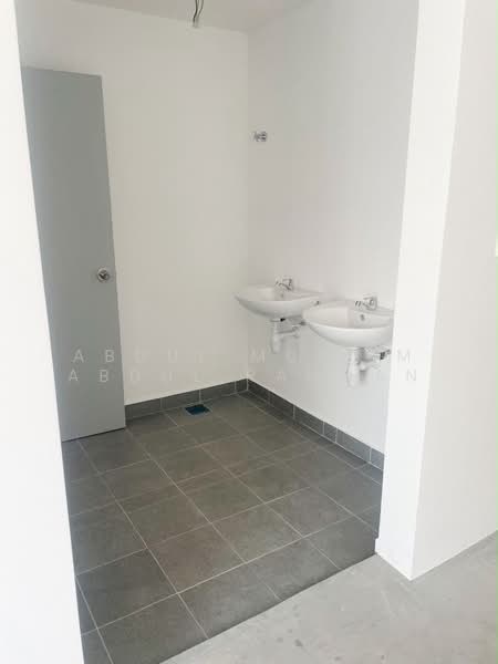 Shop / Office for Rent in Serene Heights (Semenyih) - Abdul Mun'im Abdul Rahman - Bathroom - PropertyGuru.com.my