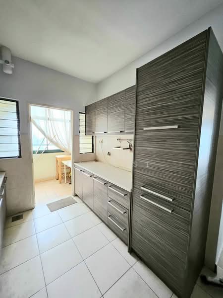 Condominium for Sale at Changkat View - Lynn SL - Kitchen - PropertyGuru.com.my