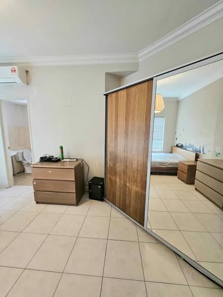 Condominium for Sale at Changkat View - Lynn SL - Bedroom - PropertyGuru.com.my