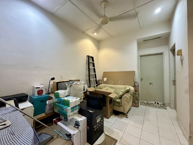 Rumah Teres 2 Tingkat untuk Disewa di Bandar Sungai Long (Selangor) - Sam Hoo - Living Room - PropertyGuru.com.my