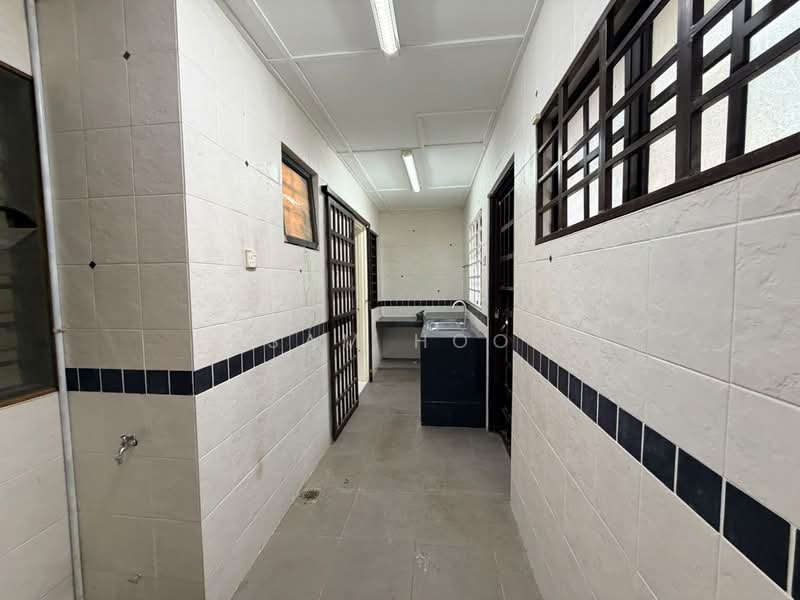 Rumah Teres 2 Tingkat untuk Disewa di Bandar Sungai Long (Selangor) - Sam Hoo - Kitchen - PropertyGuru.com.my