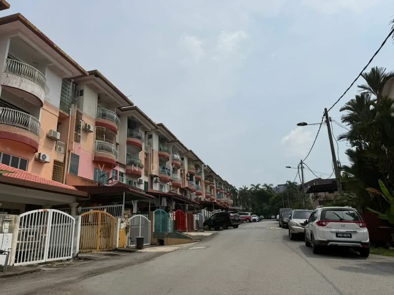 Townhouse for Sale in Taman Lagenda Mas (Cheras) - Vindy Phuah - Exterior - PropertyGuru.com.my