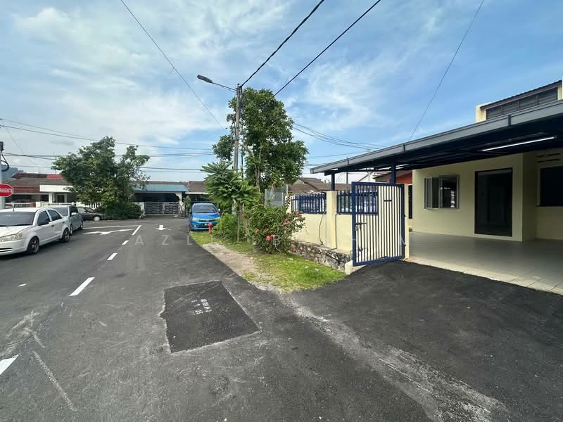 Rumah Teres 1 Tingkat untuk Dijual di Ampang Jaya (Ampang) - Azli Ibrahim - Exterior - PropertyGuru.com.my