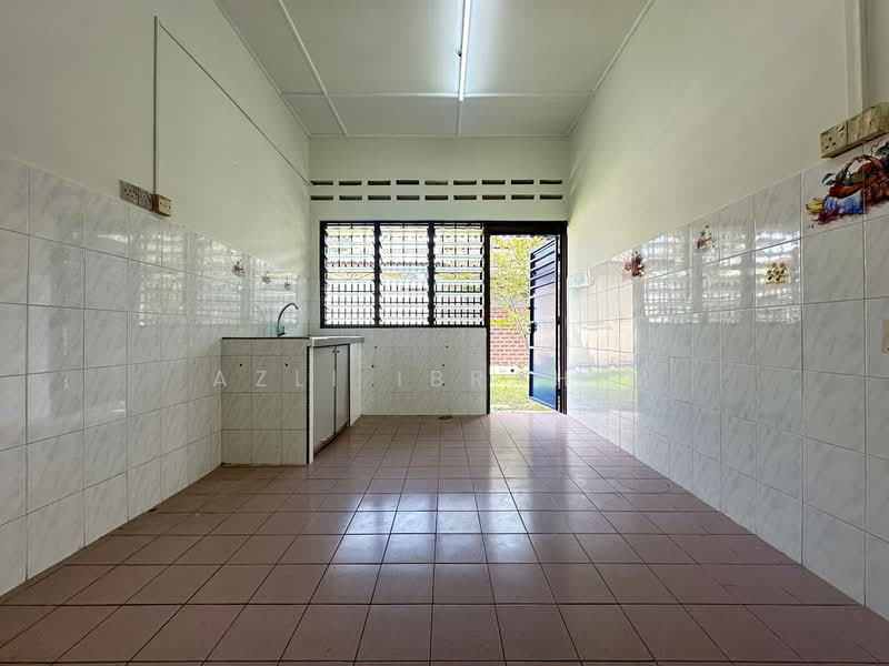 Rumah Teres 1 Tingkat untuk Dijual di Ampang Jaya (Ampang) - Azli Ibrahim - Kitchen - PropertyGuru.com.my