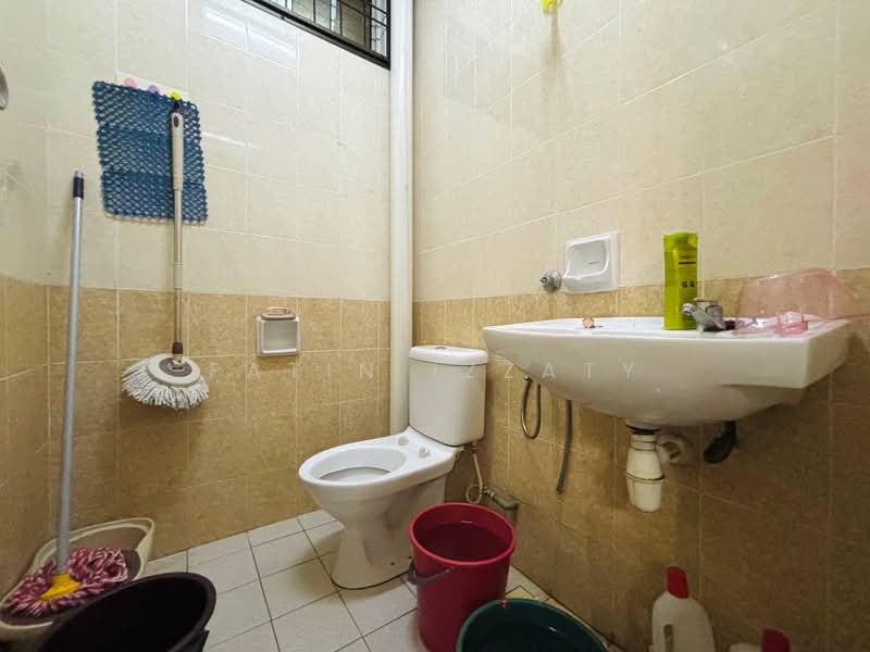 Rumah Berkembar untuk Dijual di Bandar Putra (Kulai) - Fatin Izzaty - PropertyGuru.com.my