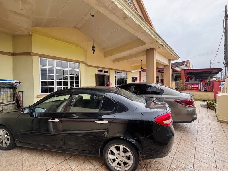 Rumah Berkembar untuk Dijual di Bandar Putra (Kulai) - Fatin Izzaty - PropertyGuru.com.my